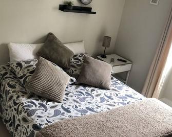 Hyper center, 40 minutes from Paris - Mennecy - Chambre