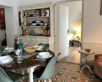 Élégant Winemakers house + Sunny Terrasse. Chic village by Sea & Vineyards - Peyriac-de-Mer - Dining room