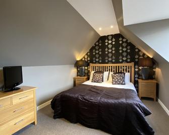 New Inn Hotel - Ellon - Bedroom