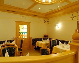 Hotel Falzares - San Cassiano/St. Kassian - Restaurante