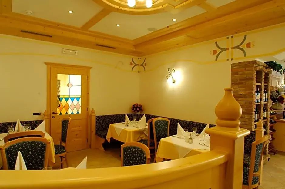 Hotel Falzares - San Cassiano/St. Kassian