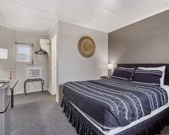 Selkirk Motel - Colville - Bedroom