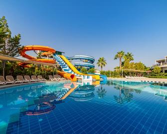 Amelia Beach Resort Hotel - Kizilot - Pool