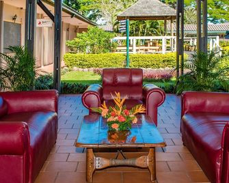 Tanoa Skylodge Hotel - Nadi - Lobby
