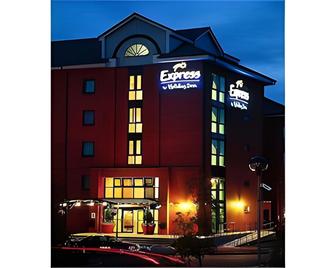 Holiday Inn Express Birmingham - Castle Bromwich - Birmingham - Building