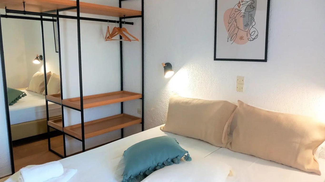 ديميترا أبارت هوتل