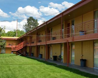 Essex House Motel - ליטלטון - בניין