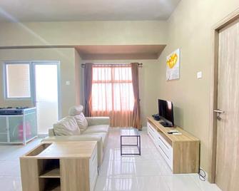 Relaxing 2BR Apartment at Newton Residence - Bandung - Wohnzimmer