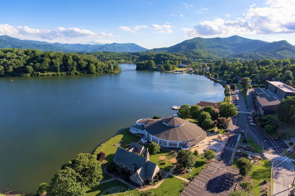 The Terrace Hotel at Lake Junaluska - Waynesville - Venkovní prostory