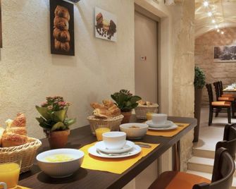 Hotel 85 Saint Honore - Paris - Buffé
