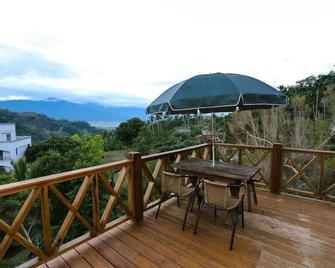 New Life Hot Spring Resort - Yuli Township - Balcón