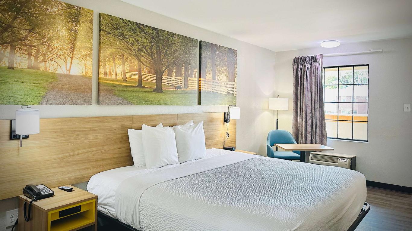 دايز إن باي ويندام أليكزاندريا