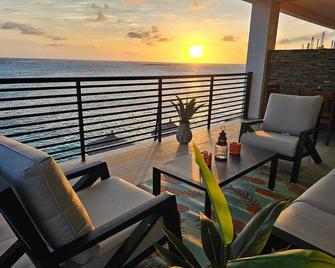 Little bit of Heaven Aruba - Beachfront Condo at Rodgers Beach - Sint Nicolaas - Balcony
