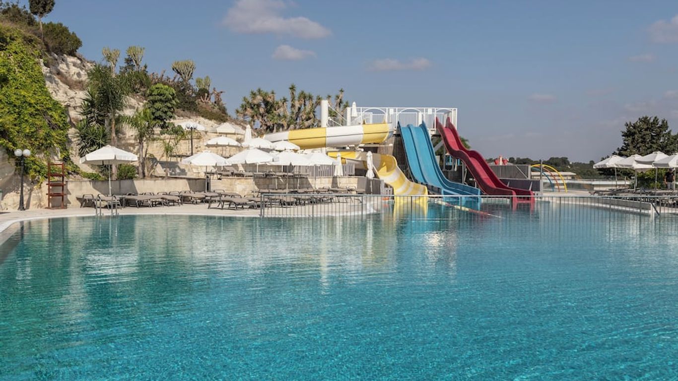 聖艾莉亞斯渡假村 - 式 - 普它肋斯