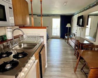 Green Harbor Waterfront Lodging - Falmouth - Cocina