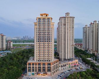 Ji Hotel Xiangyang Aviation Road - Xiangyang - Edificio