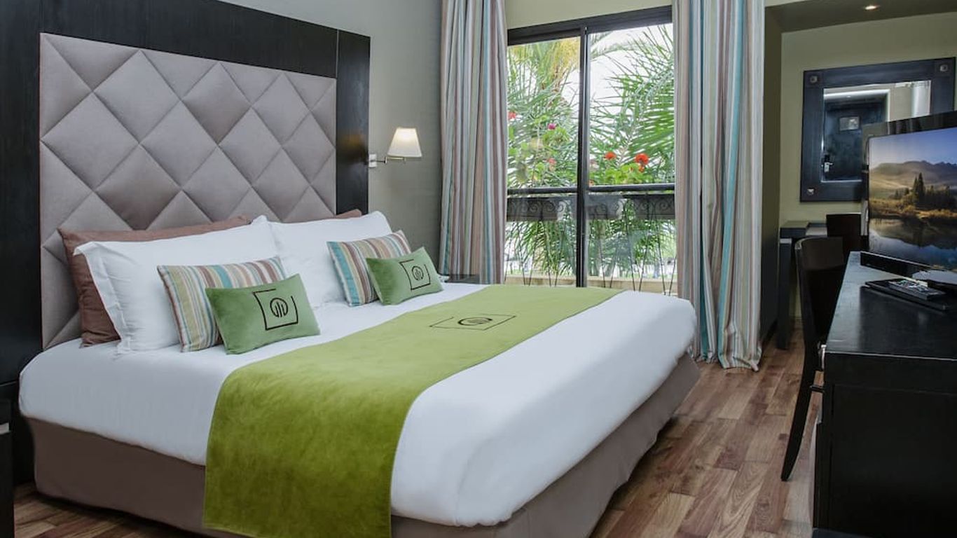 阿特拉斯特米納斯溫泉酒店 - 烏季達