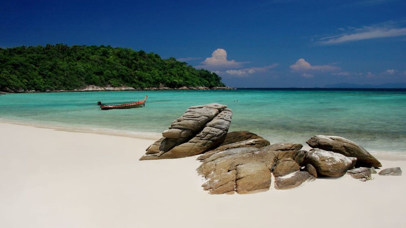 Racha Island Resort (Rayaburi)