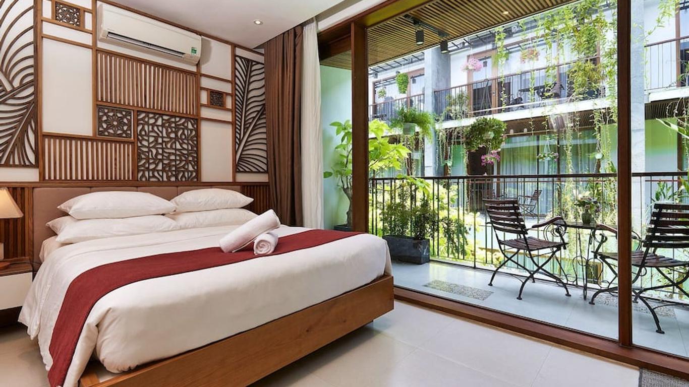 Tam House Villa Hotel