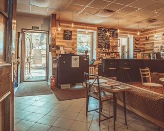 Downtown Forest Hostel & Camping - Vilnius - Restaurant