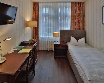Hotel Elefant - Schwerin - חדר שינה