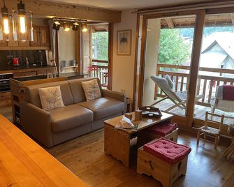 Charming apartment 4/6 people, Serre Chevalier 1400 m 3 , WIFI - La Salle-les-Alpes - Salon