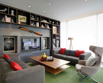 citizenM Paris Charles de Gaulle - Tremblay-en-France - Lounge