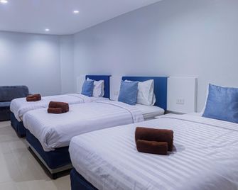 Silla Patong Hostel - Patong