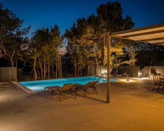 Sound Of Sea Villas - Lixouri - Pool