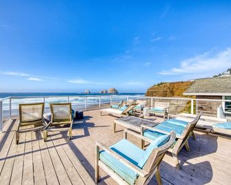 Oceanside Inn #3: Pet free unit. No pets allowed. - Tillamook - Balcone