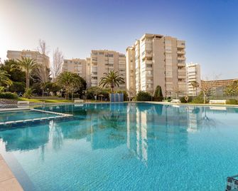 Lovely Apartment In Alacant With Wifi - Alicante - Pool