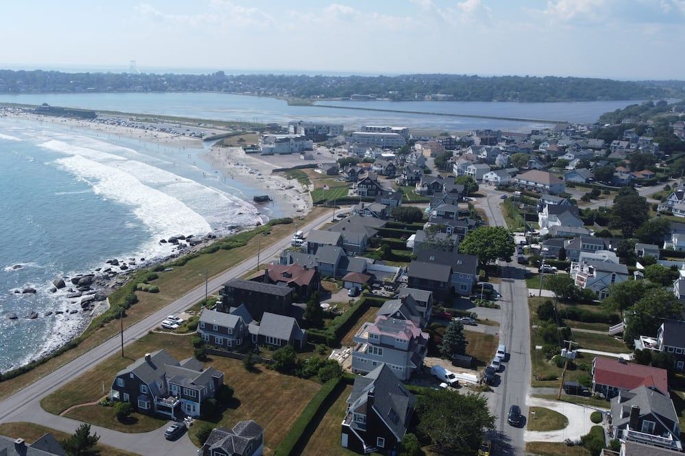 Rhea's Inn by the Sea - Middletown - Outdoor view