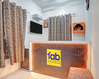 Fabhotel Sri Ram Milan Palace - Ayodhya - Front desk