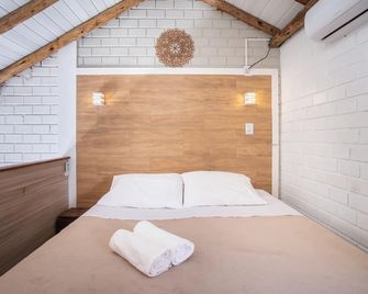 Pousada Hanalie - Praia do Rosa - Bedroom