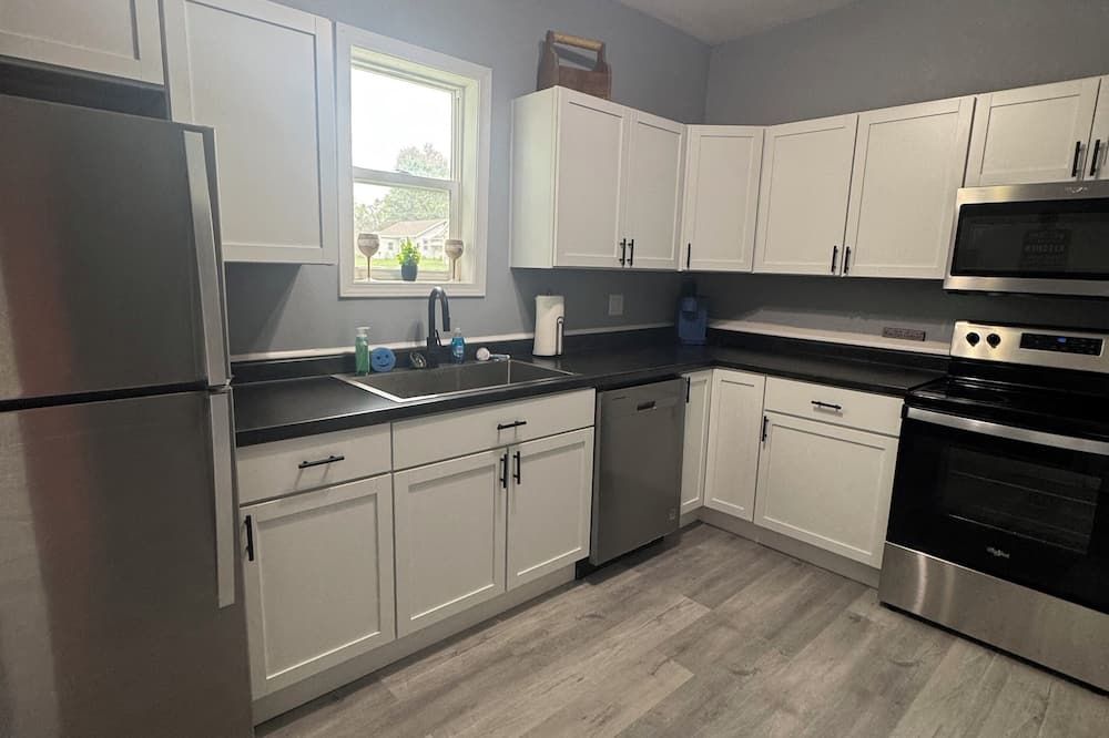 2-bedroom apartment close to uptown Creston with WiFi and off street parking.