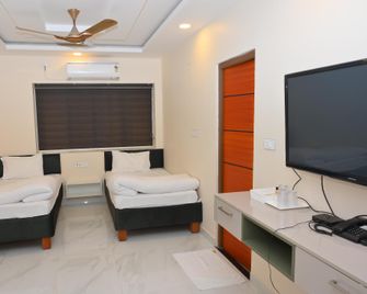 Dd Home2 Suites - Tiruččiráppalli - Ložnice