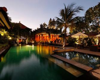 Adi Dharma Hotel Legian - Kuta - Pool