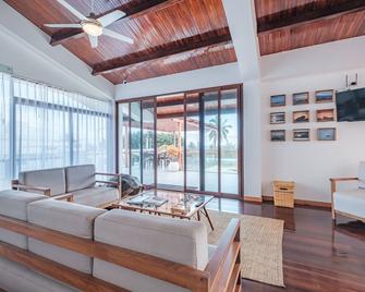 Hotel Acacia - Puerto Ayora - Stue