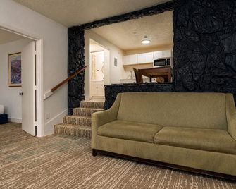 Onyx Hotel - Farmington