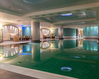 Regent Warsaw Hotel - ורשה - בריכה