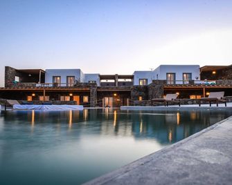 Myconian Crown Suites by Mr and Mrs White - Míkonos