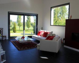 New all comfort design house with swimming pool in the middle of nature - Saint-Germain-du-Puch - Sala de estar