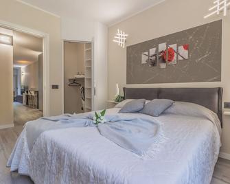 Amazing Life House - Varenna - Bedroom