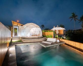Triyana Resort And Glamping - Payangan - Pool