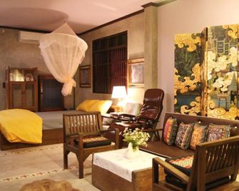 Bangluang House - Bangkok - Ruang tamu