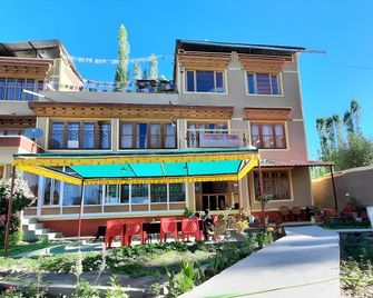 The Lehling - Leh - Building