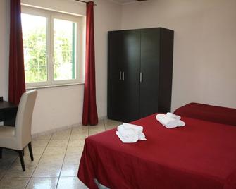 B&B Paradiso - Falerna - Habitación