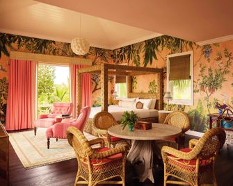 Coral Sands Inn & Cottages - Dunmore Town
