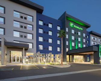 Holiday Inn Glendale - Stadium & Ent Dist By IHG - Glendale - Building