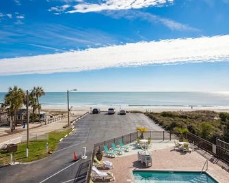 The Mermaid Inn - Myrtle Beach - Beach